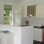 6 Person In Struer-by Traum